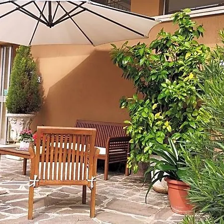 Paola E Francesco Bed & Breakfast 3*